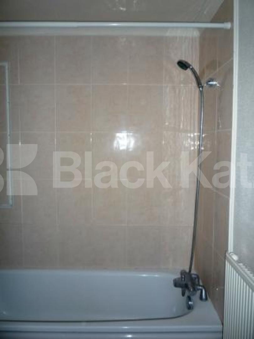 			2 Bedroom, 1 bath, 1 reception Flat			 Campsbourne Road, HORNSEY