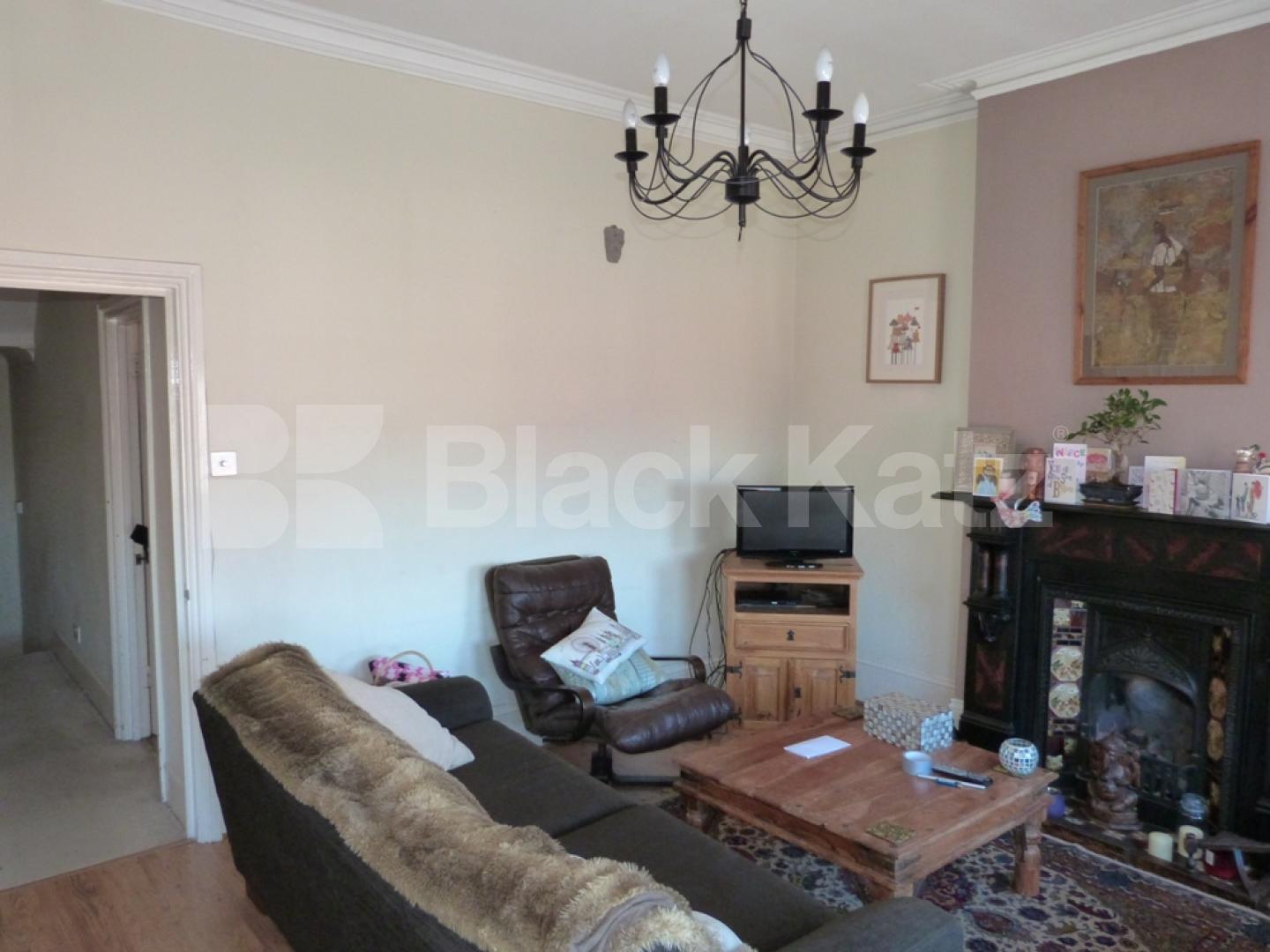 			New Instruction, 1 Bedroom, 1 bath, 1 reception Flat			 High Street, Hornsey