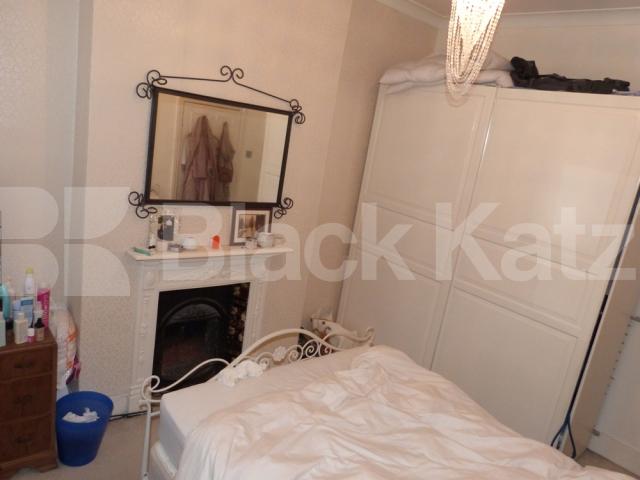 			New Instruction, 1 Bedroom, 1 bath, 1 reception Flat			 High Street, Hornsey