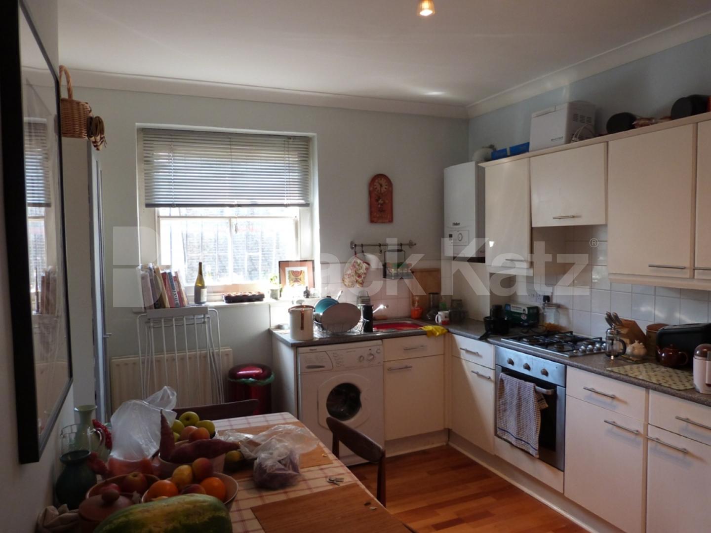 			New Instruction, 1 Bedroom, 1 bath, 1 reception Flat			 High Street, Hornsey