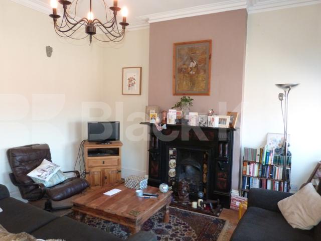 			New Instruction, 1 Bedroom, 1 bath, 1 reception Flat			 High Street, Hornsey