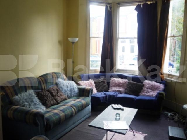 			4 Bedroom, 1 bath, 1 reception House			 Courcy Road, TURNPIKE LANE