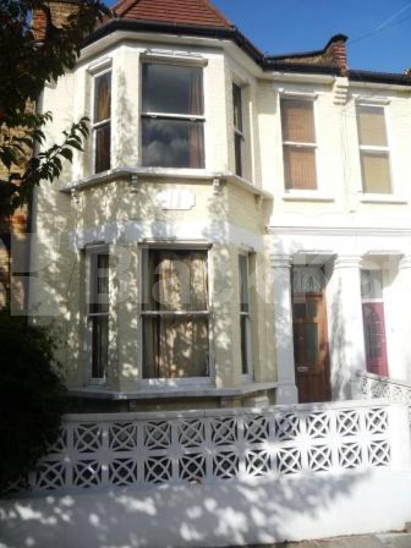 			4 Bedroom, 1 bath, 1 reception House			 Courcy Road, TURNPIKE LANE