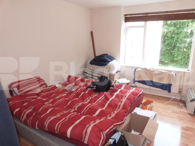 			2 Bedroom, 1 bath, 1 reception Flat			 CRESCENT ROAD, CROUCH END