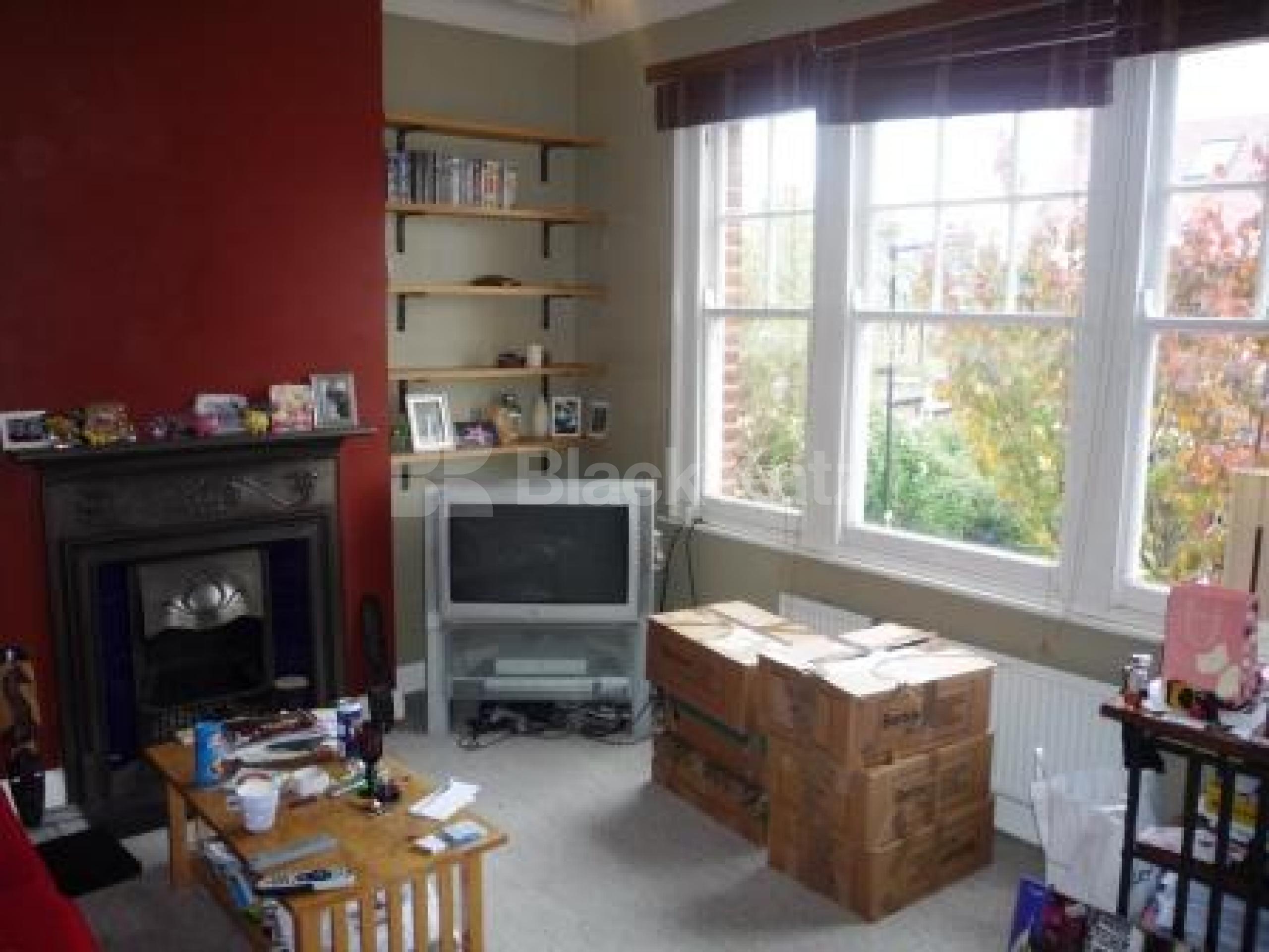 			1 Bedroom, 1 bath, 1 reception Flat			 Baden Road, CROUCH END N8 N8