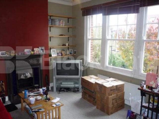 			1 Bedroom, 1 bath, 1 reception Flat			 Baden Road, CROUCH END N8