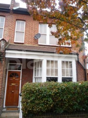 			1 Bedroom, 1 bath, 1 reception Flat			 Baden Road, CROUCH END N8