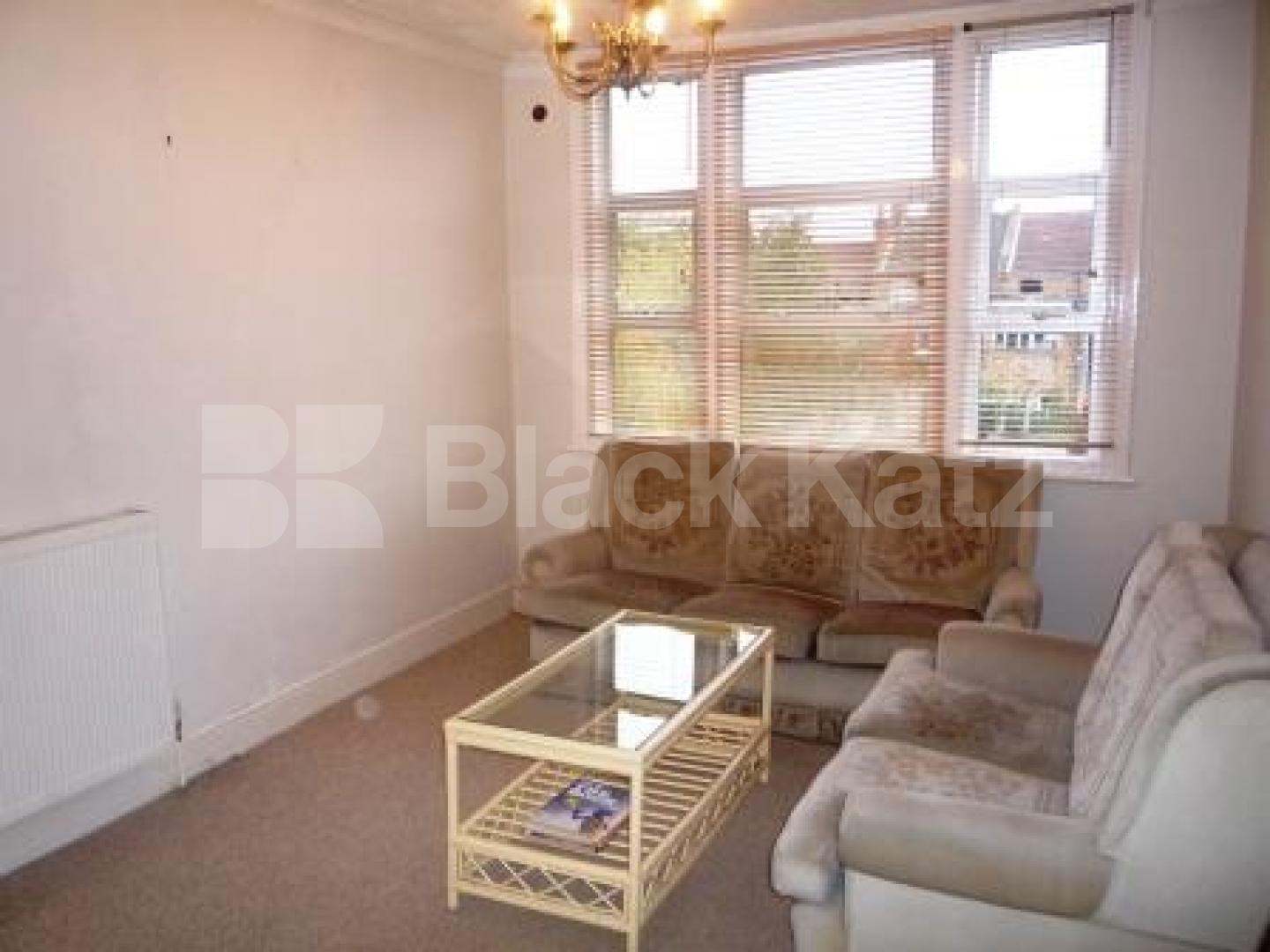 			2 Bedroom, 1 bath, 1 reception Flat			 Linzee Road, CROUCH END