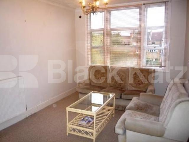 			2 Bedroom, 1 bath, 1 reception Flat			 Linzee Road, CROUCH END