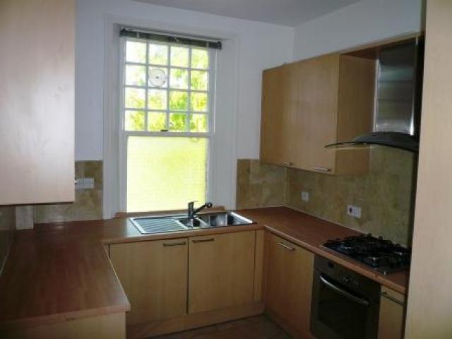 			3 Bedroom, 1 bath, 1 reception Flat			 Compayne Gardens, WEST HAMPSTEAD