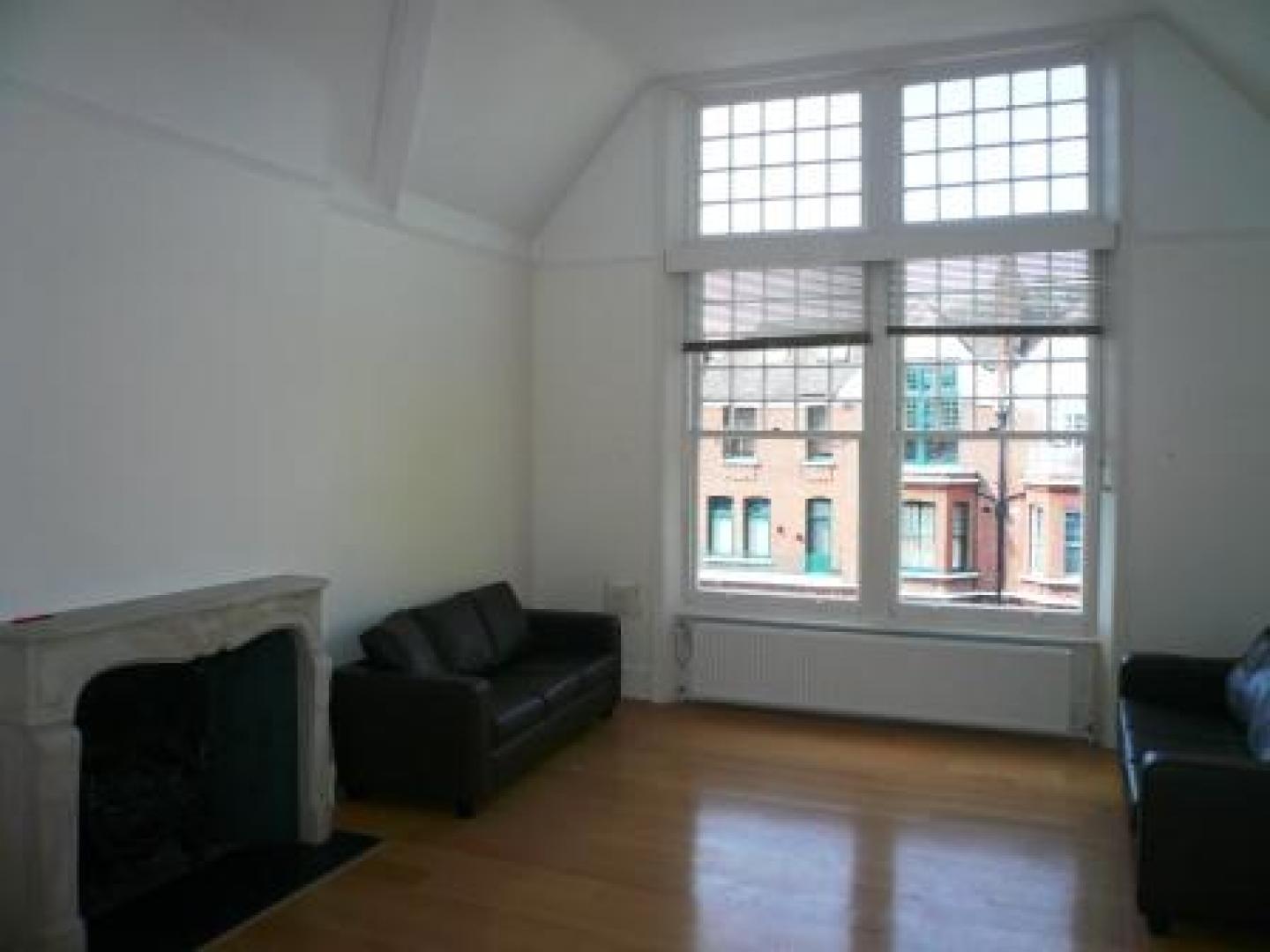 			3 Bedroom, 1 bath, 1 reception Flat			 Compayne Gardens, WEST HAMPSTEAD