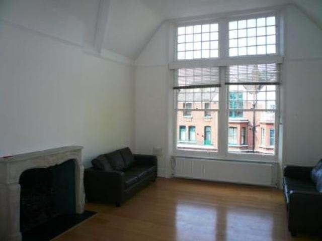 			3 Bedroom, 1 bath, 1 reception Flat			 Compayne Gardens, WEST HAMPSTEAD