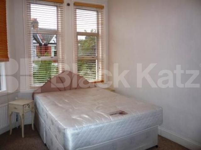 			2 Bedroom, 1 bath, 1 reception Flat			 Linzee Road, CROUCH END