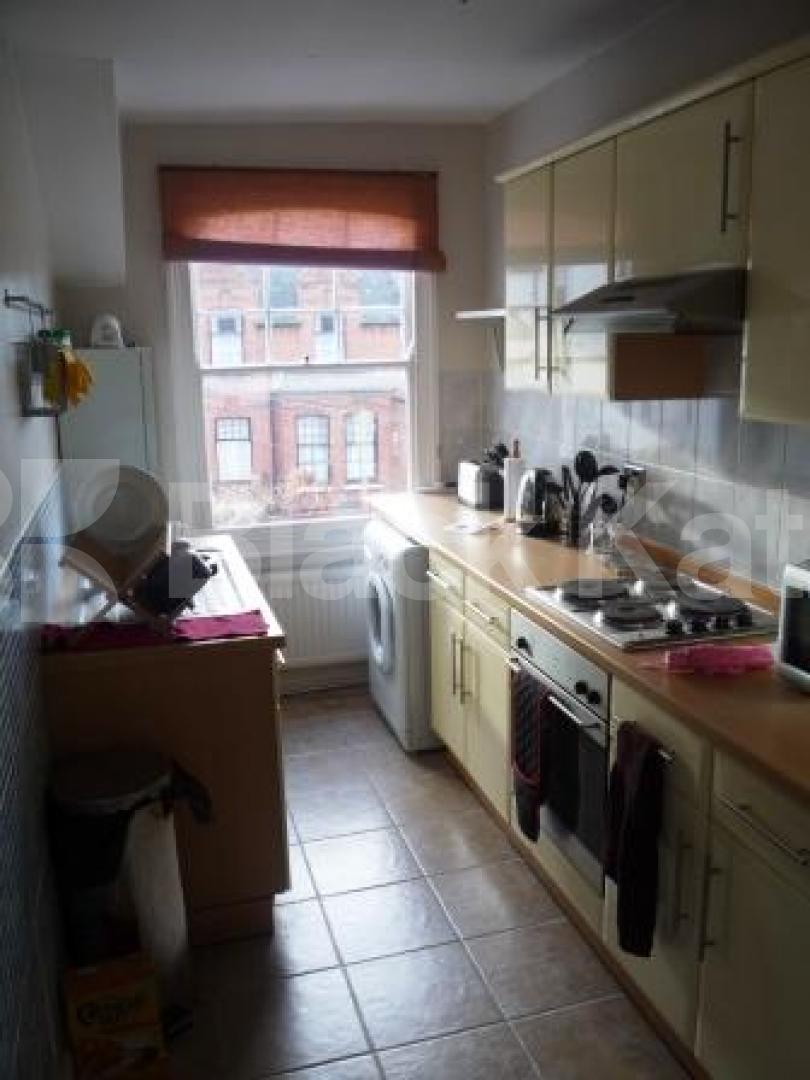 			Beautiful Property !, 1 Bedroom, 1 bath, 1 reception Flat			 Nelson Road, CROUCH END