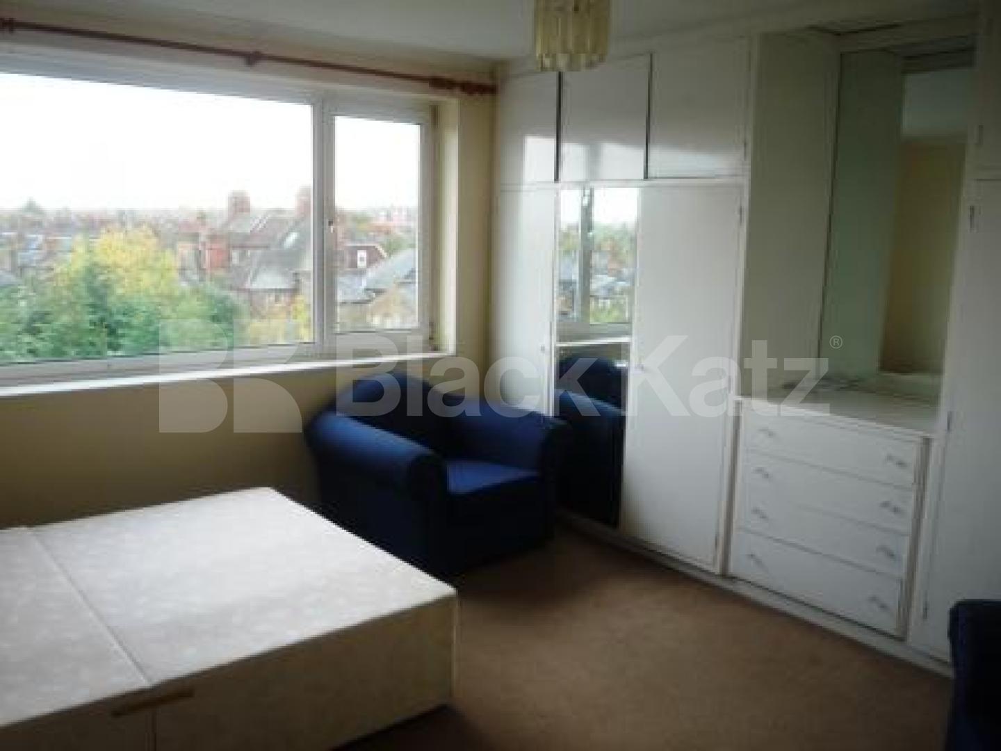 			2 Bedroom, 1 bath, 1 reception Flat			 Lordship Lane, WOOD GREEN