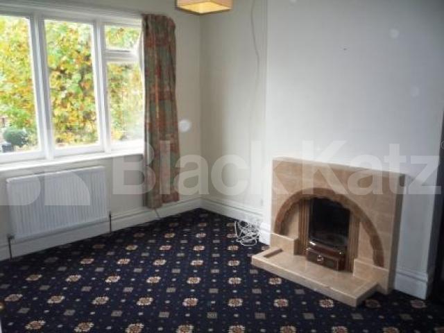 			NEW INSTRUCTION!, 2 Bedroom, 1 bath, 1 reception Flat			 Redston Road, CROUCH END N8