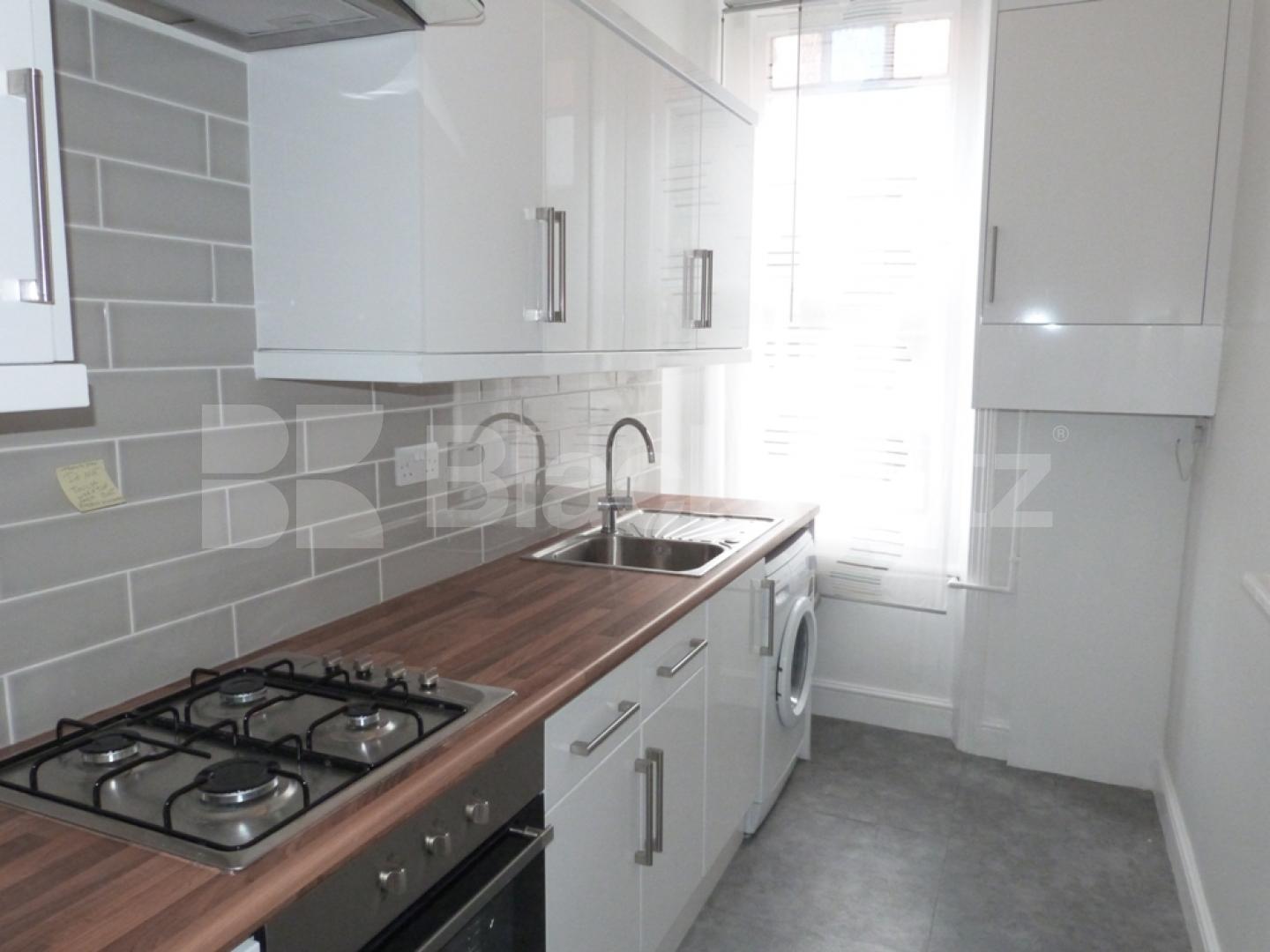 			Stunning Property !, 2 Bedroom, 1 bath, 1 reception Flat			 LAUSANNE ROAD, HARINGEY LADDER