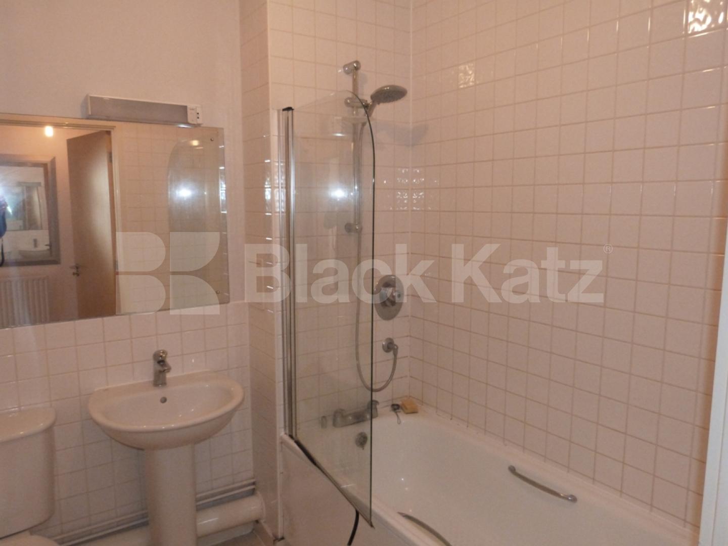 			1 Bedroom, 1 bath, 1 reception Ground Floor Flat			 West Point, Hornsey/Turnpike Lane