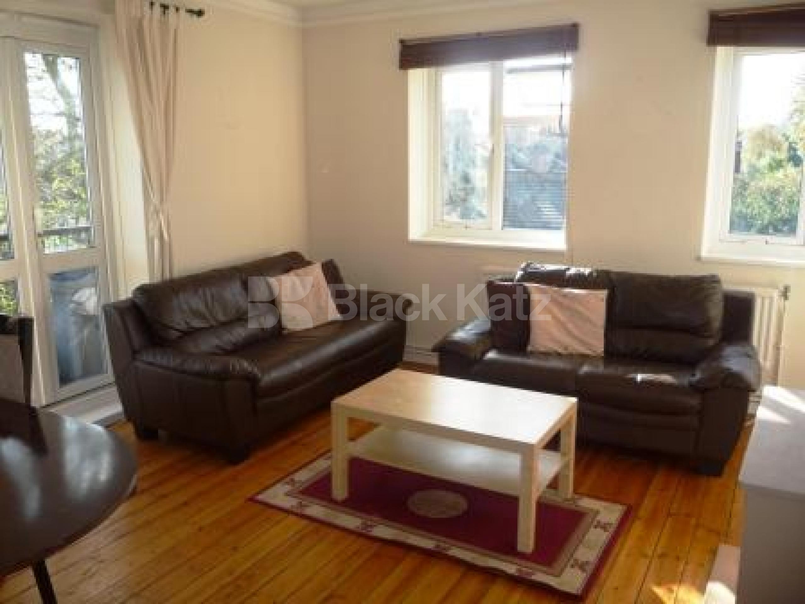 			NEW ON THE MARKET!!!, 3 Bedroom, 1 bath, 1 reception Flat			 Oak Lane, EAST FINCHLEY N2