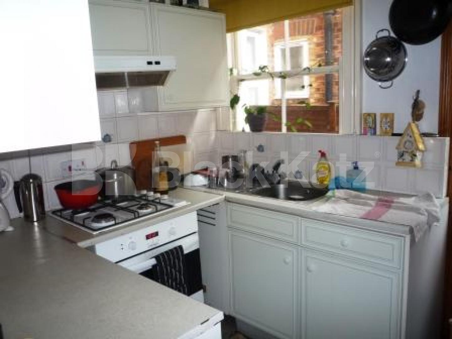 			1 Bedroom, 1 bath, 1 reception Flat			 St. Margarets Avenue, TURNPIKE LANE