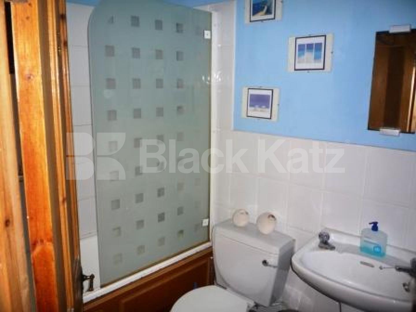 			1 Bedroom, 1 bath, 1 reception Flat			 St. Margarets Avenue, TURNPIKE LANE