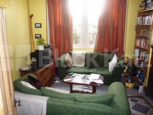 			1 Bedroom, 1 bath, 1 reception Flat			 St. Margarets Avenue, TURNPIKE LANE