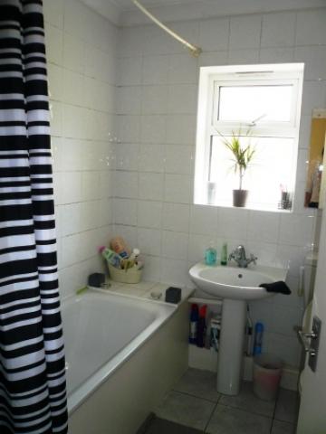 			2 Bedroom, 1 bath, 1 reception Flat			 Dyne Road, BRONDESBURY/KILBURN