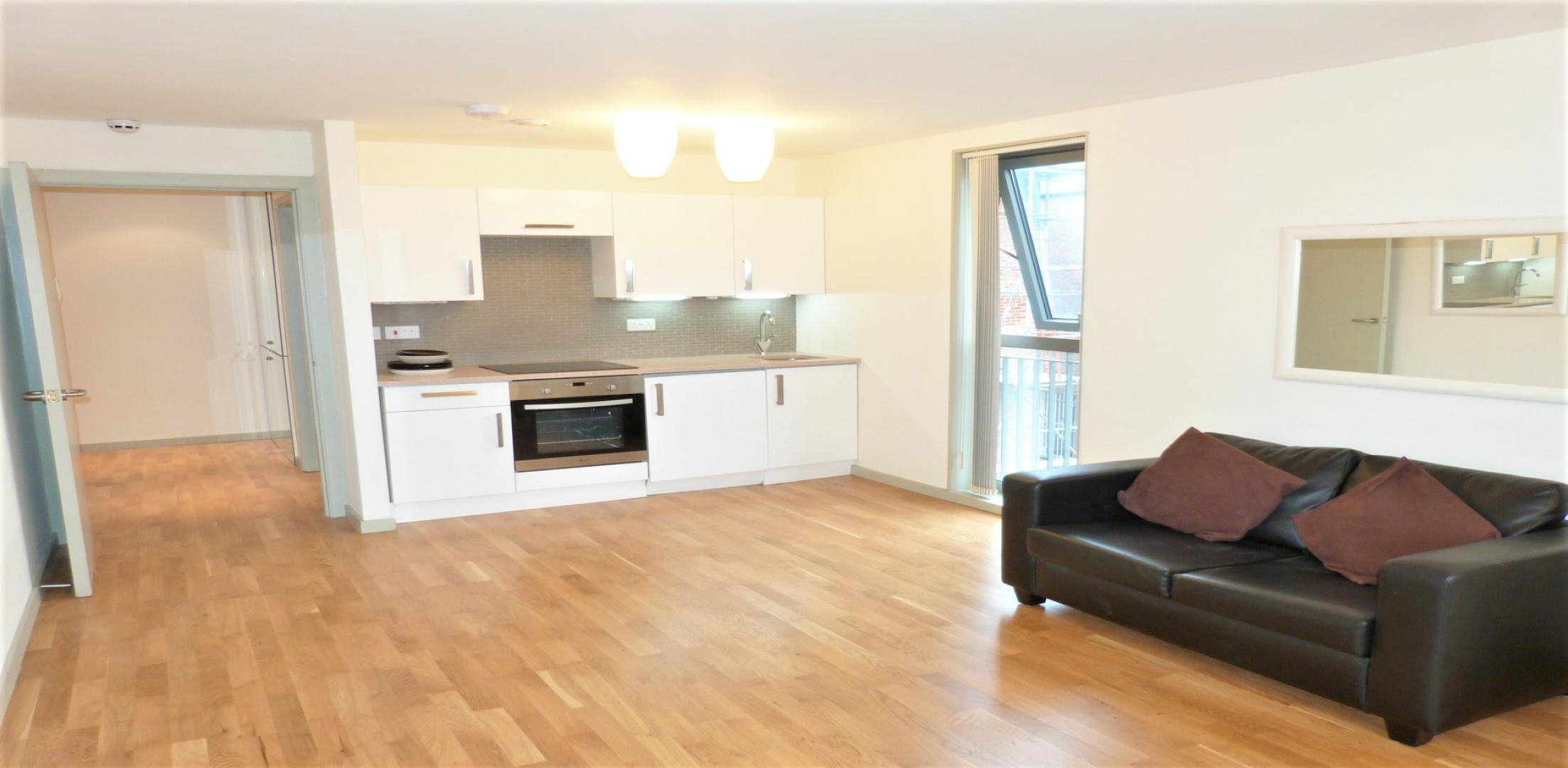 			Studio Apartment, 1 bath, 1 reception Flat			 Victoria Road, QUEENS PARK