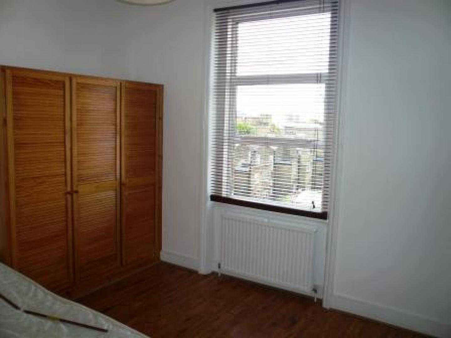 			2 Bedroom, 1 bath, 1 reception Flat			 Kilburn High Road, KILBURN