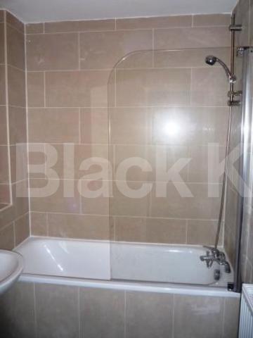 			NEW INSTRUCTION!, 3 Bedroom, 1 bath, 1 reception Flat			 Fairfield Road, CROUCH END