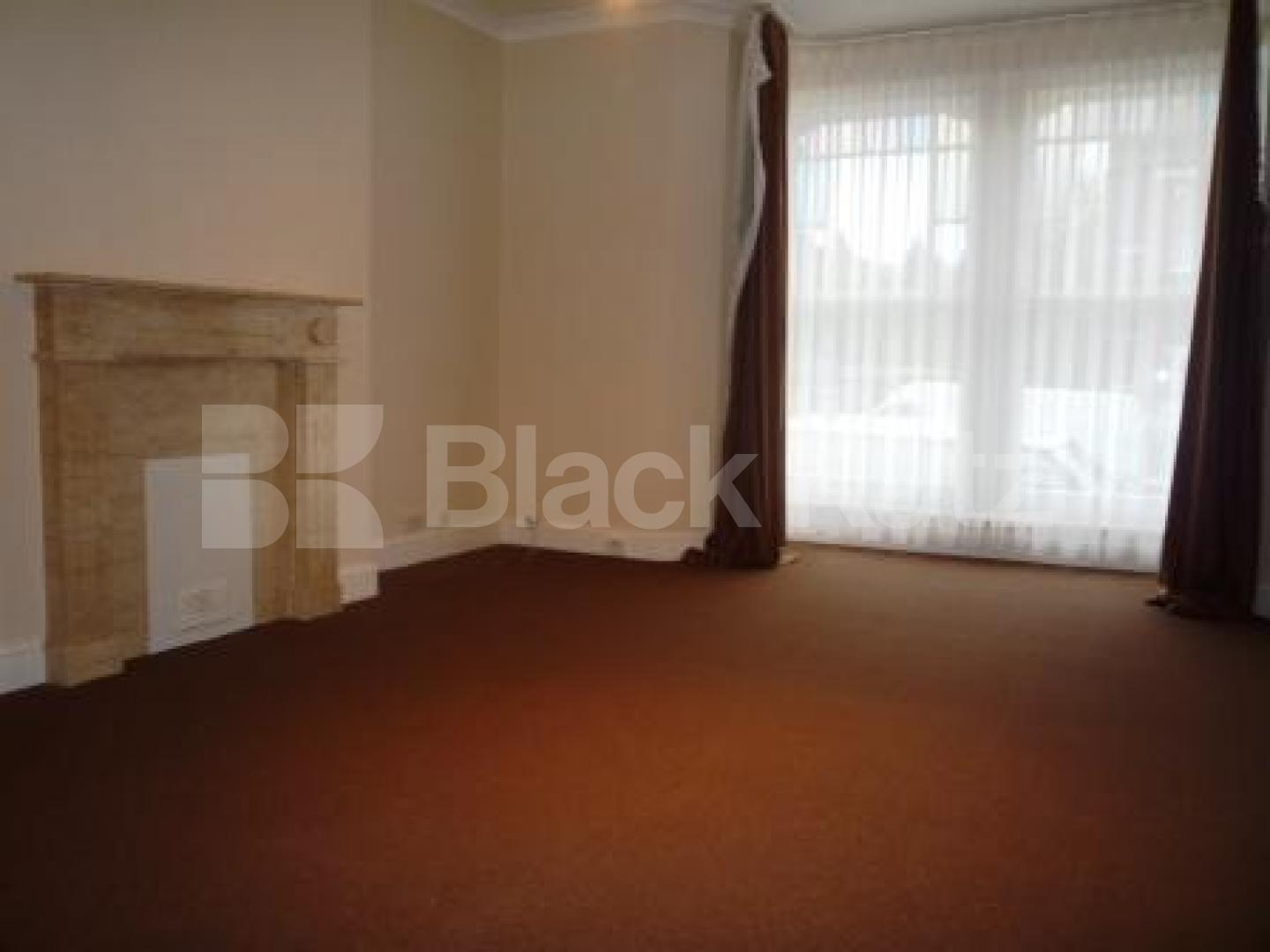 			NEW INSTRUCTION!, 3 Bedroom, 1 bath, 1 reception Flat			 Fairfield Road, CROUCH END