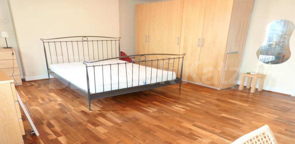 			2 Bedroom, 1 bath, 1 reception Flat			 Shepherds Bush Road, Shepherds Bush