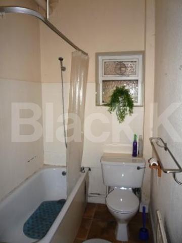 			HOLD!, 1 Bedroom, 1 bath, 1 reception Flat			 Muswell Avenue, MUSWELL HILL