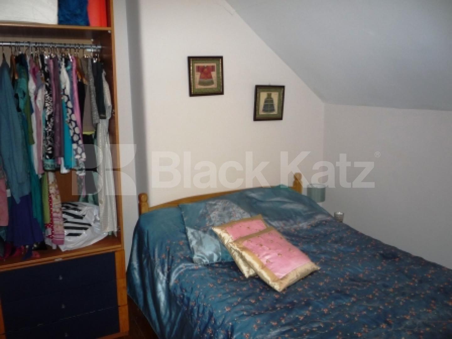 			1 Bedroom, 1 bath, 1 reception Flat			 Temple Road, CROUCH END