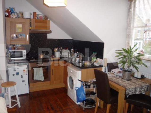 			1 Bedroom, 1 bath, 1 reception Flat			 Temple Road, CROUCH END
