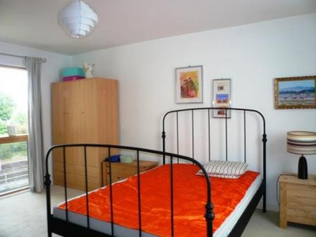 			1 Bedroom, 1 bath, 1 reception Flat			 Walm Lane, WILLESDEN GREEN