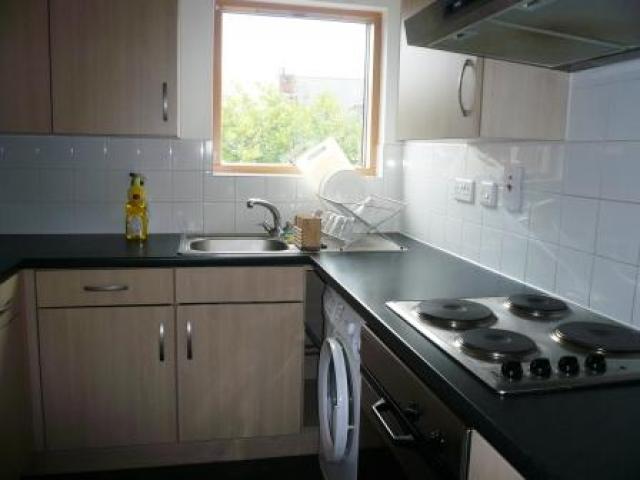 			1 Bedroom, 1 bath, 1 reception Flat			 Walm Lane, WILLESDEN GREEN