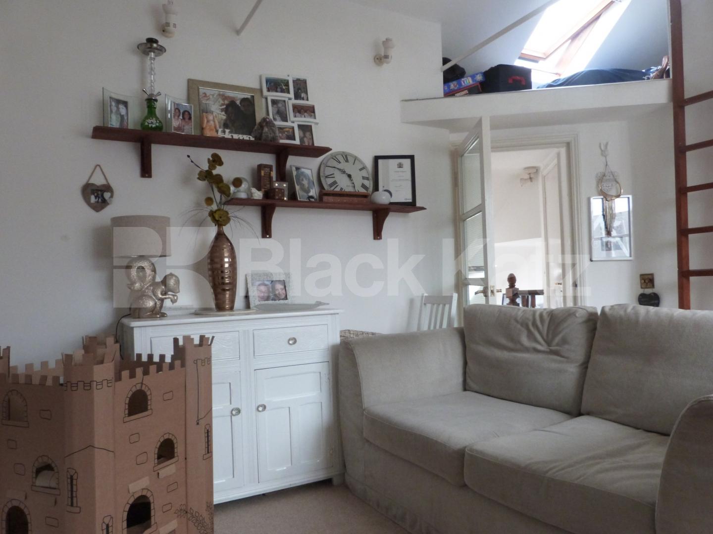 			1 Bedroom, 1 bath, 1 reception Flat			 Archway Road, Highgate 