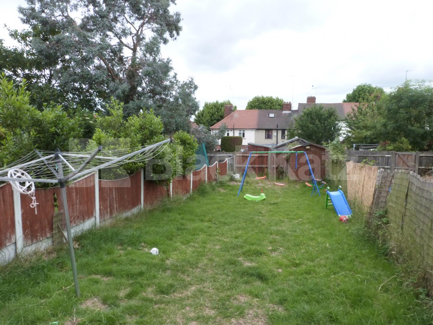 			3 Bedroom, 1 bath, 1 reception Terraced House			 Hill Road, CROUCH END