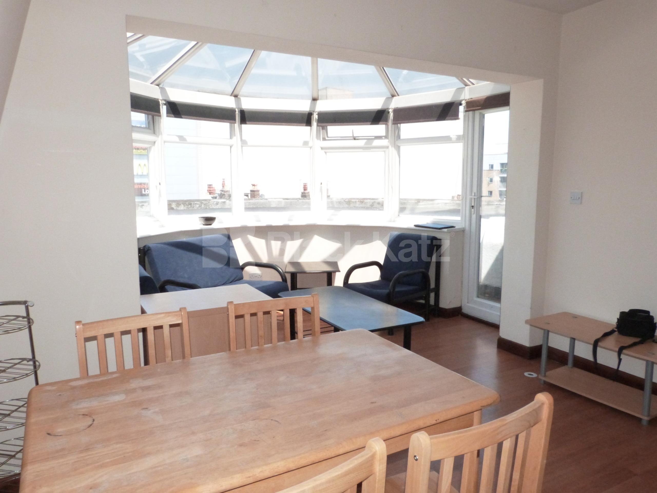 			2 Bedroom, 1 bath, 1 reception Penthouse			 High Road, WOOD GREEN N22 N22