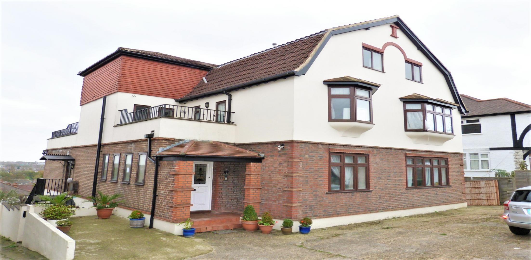 			3 Bedroom, 1 bath, 1 reception Flat			 Dollis Hill Lane, DOLLIS HILL