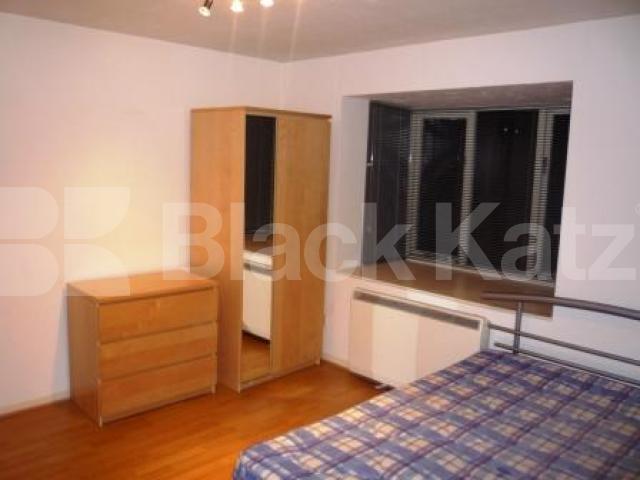 			INCLUSIVE OF COUNCIL TAX!, Studio Apartment, 1 bath, 1 reception Studio			 Greenway Close, FRIERN BARNET