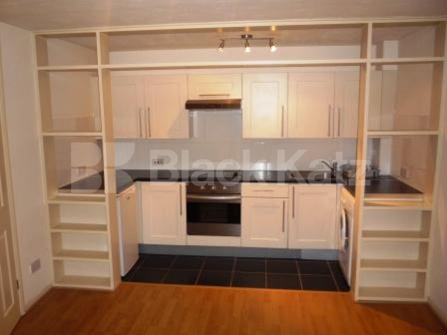 			INCLUSIVE OF COUNCIL TAX!, Studio Apartment, 1 bath, 1 reception Studio			 Greenway Close, FRIERN BARNET