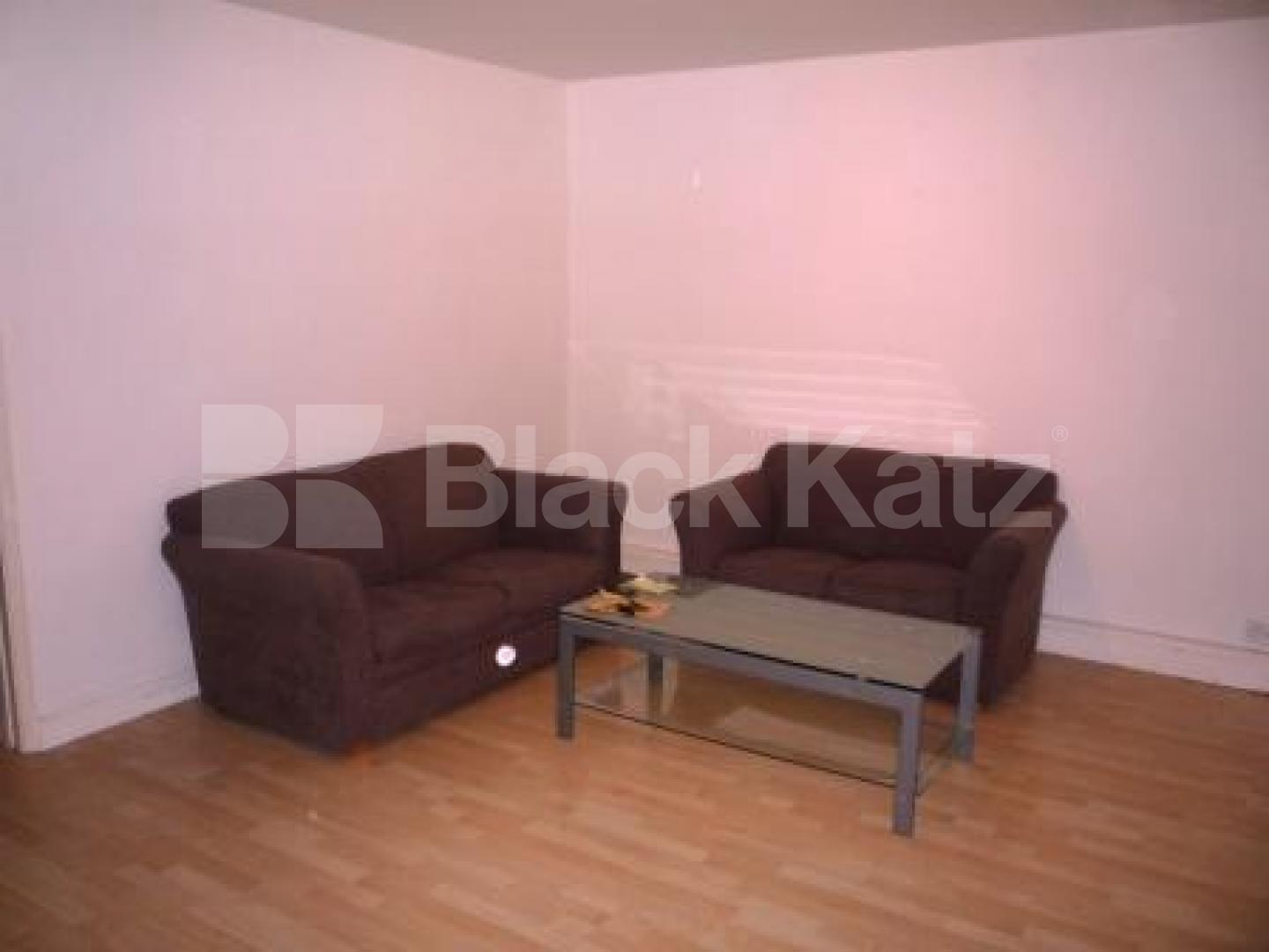 			1 Bedroom, 1 bath, 1 reception Flat			 Palmerston Road, BOWES PARK