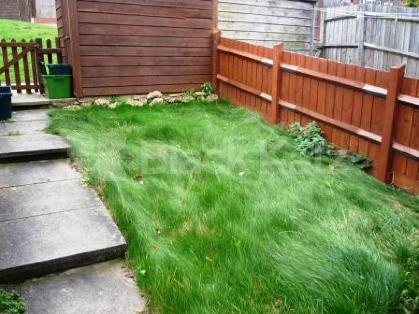 			2 Bedroom, 1 bath, 1 reception House			 Lightfoot Road, CROUCH END