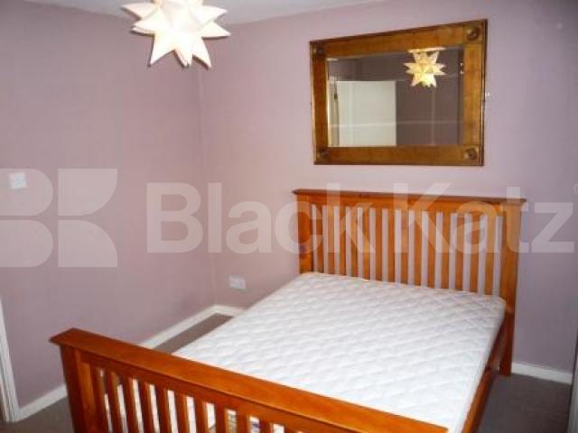 			2 Bedroom, 1 bath, 1 reception House			 Lightfoot Road, CROUCH END