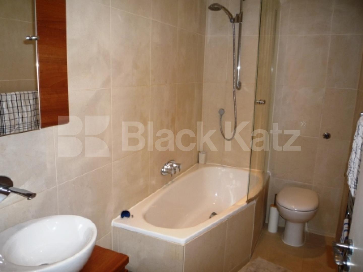 			2 Bedroom, 1 bath, 1 reception Flat			 Hillfield Avenue, CROUCH END