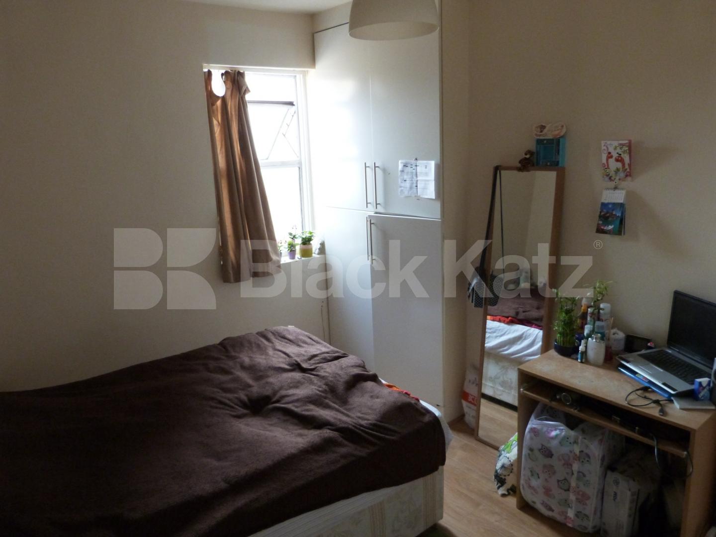 			2 Bedroom, 1 bath, 1 reception Flat			 Turnpike Lane, Hornsey