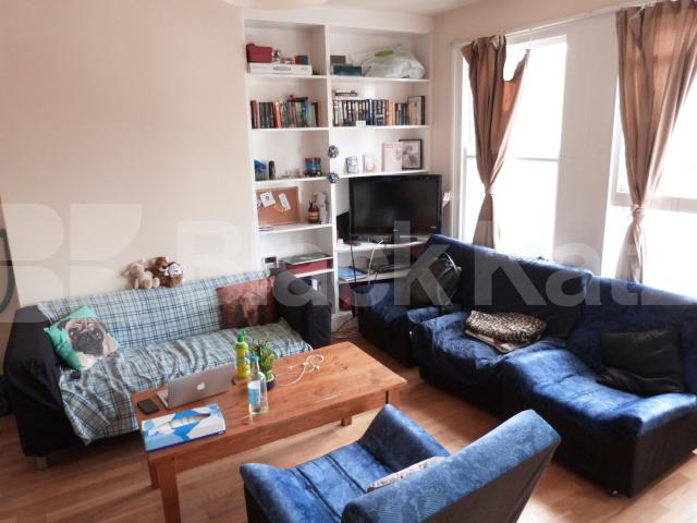 			2 Bedroom, 1 bath, 1 reception Flat			 Turnpike Lane, Hornsey