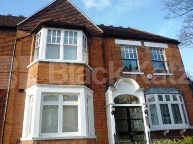 			2 Bedroom, 1 bath, 1 reception Flat			 Hillfield Avenue, CROUCH END